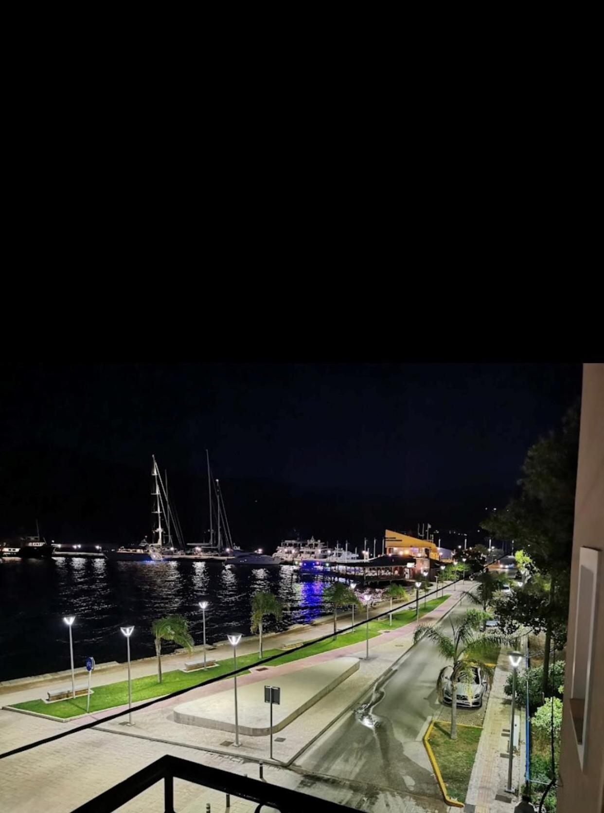 Marina Rooms 阿尔戈斯托利翁 外观 照片