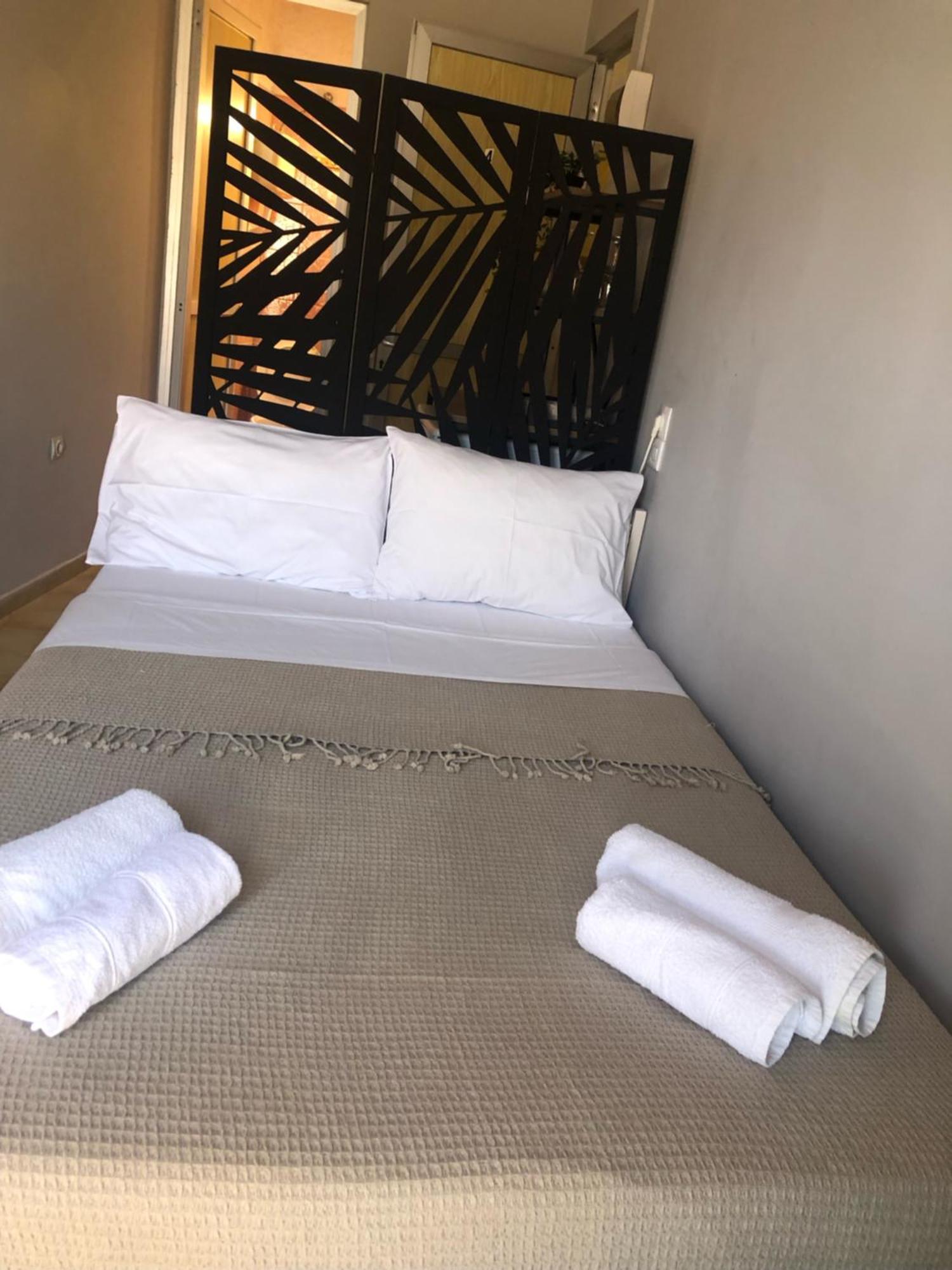 Marina Rooms 阿尔戈斯托利翁 外观 照片