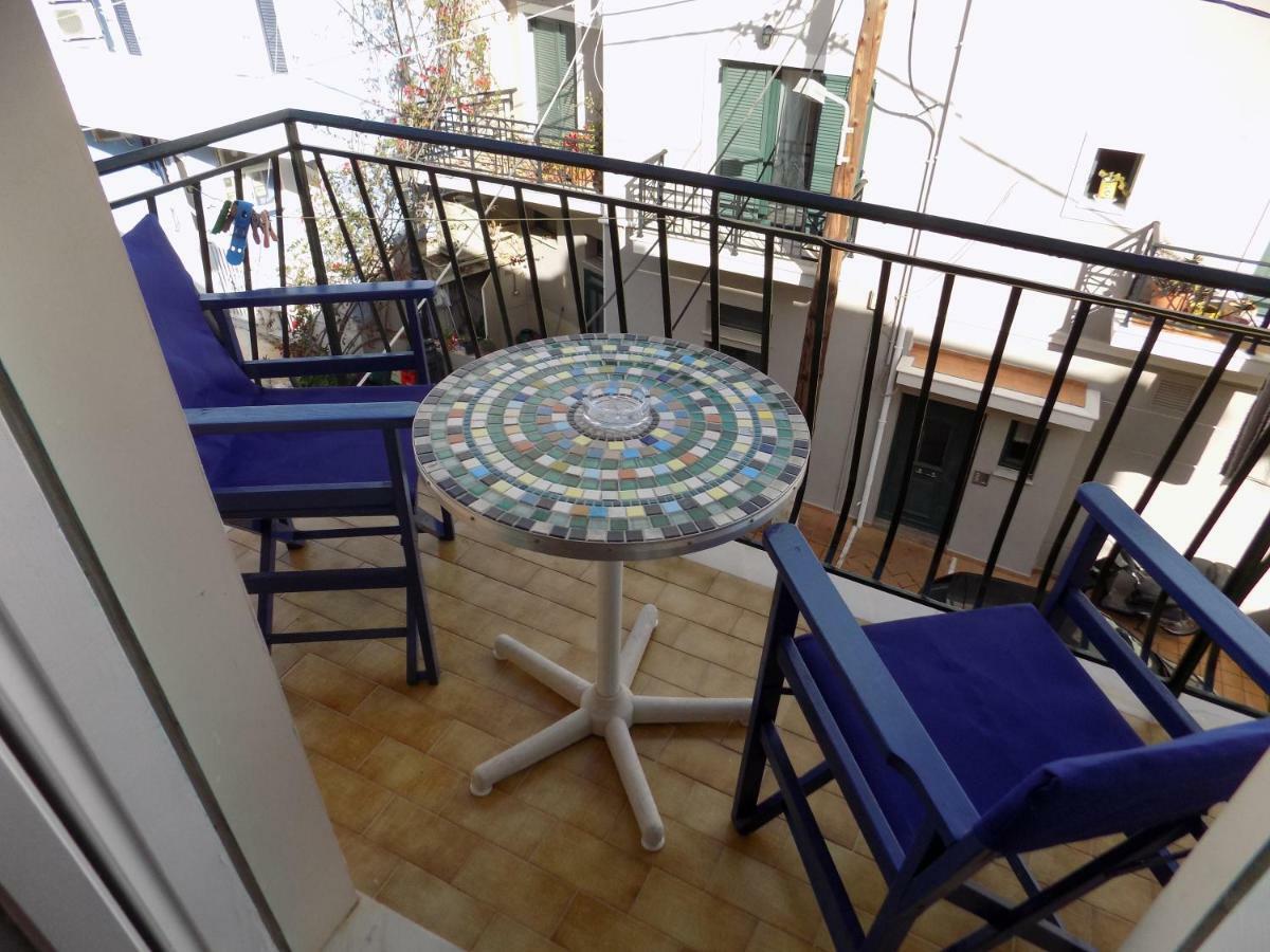 Marina Rooms 阿尔戈斯托利翁 外观 照片
